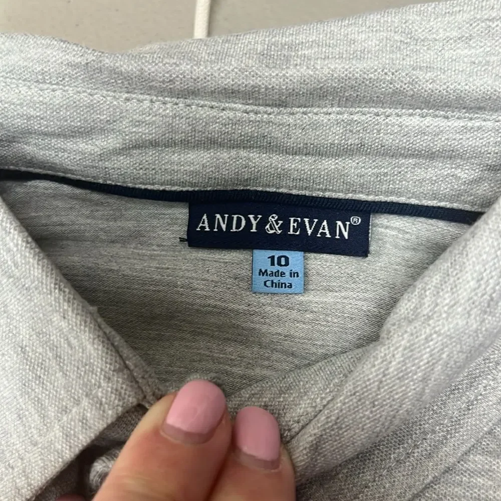 Andy & Evan Light Gray short sleeve button up knit shirt NWT size 10